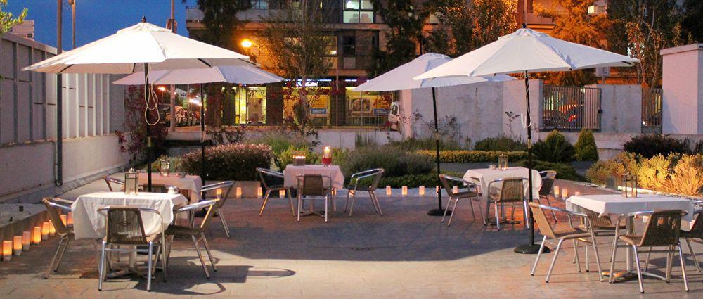 Ibis Barcelona Molins De Rei Hotell Exteriör bild
