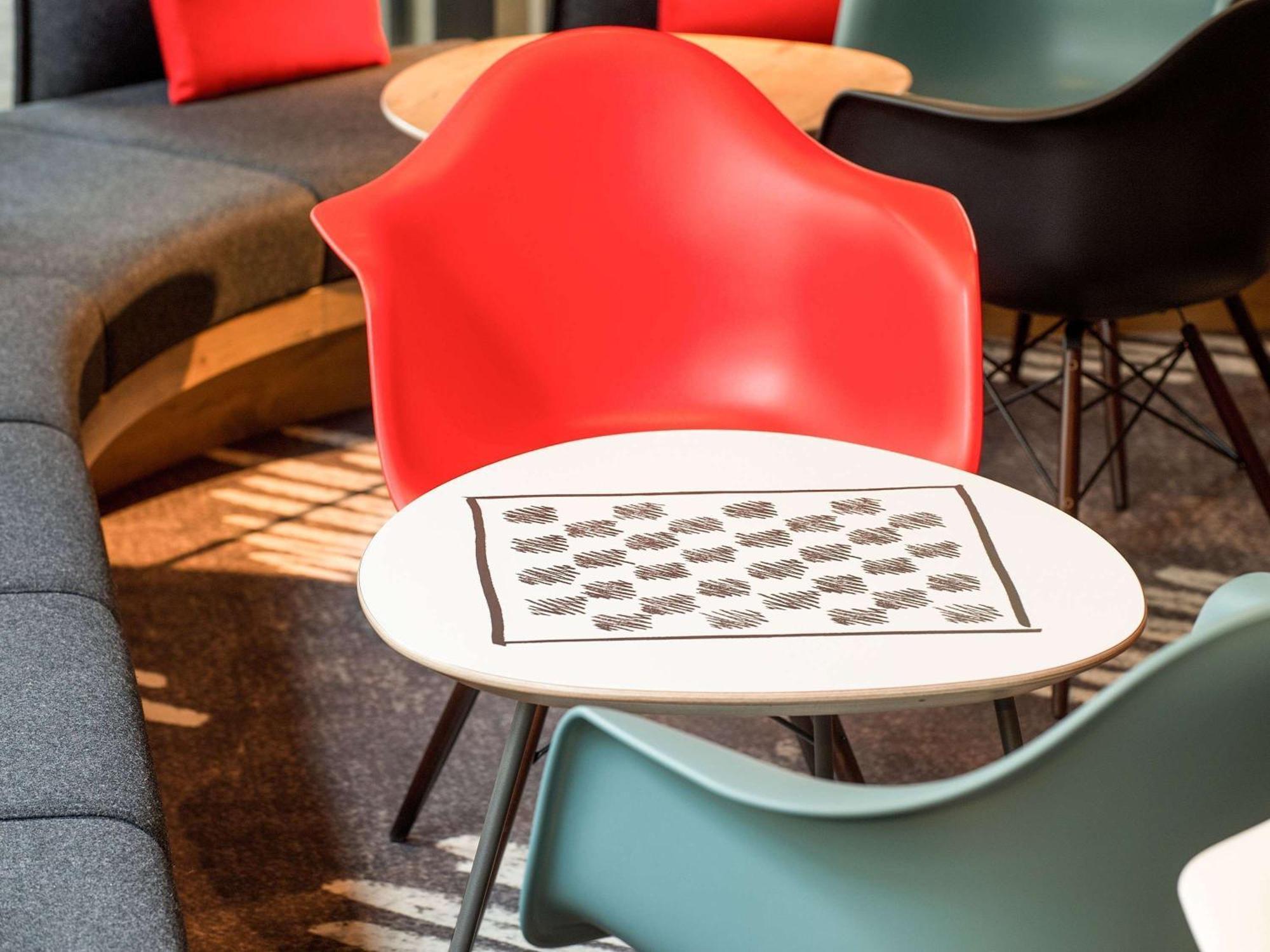 Ibis Barcelona Molins De Rei Hotell Exteriör bild