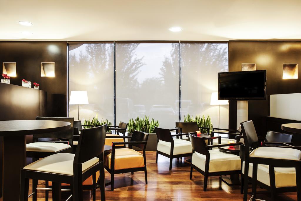 Ibis Barcelona Molins De Rei Hotell Exteriör bild