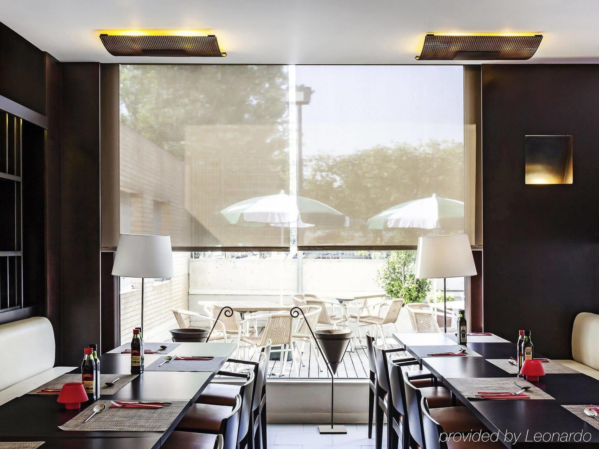 Ibis Barcelona Molins De Rei Hotell Exteriör bild